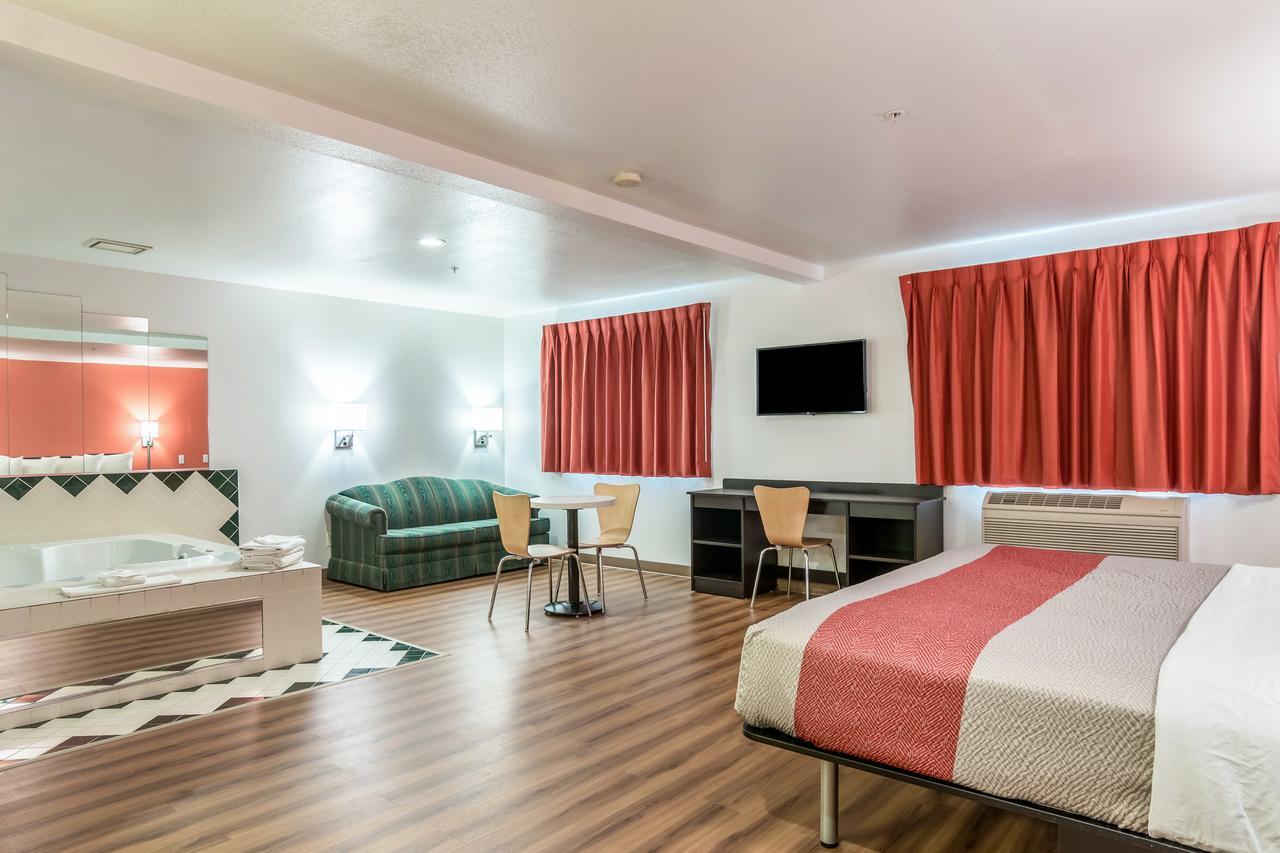 Motel 6-Barkeyville, Pa Ngoại thất bức ảnh